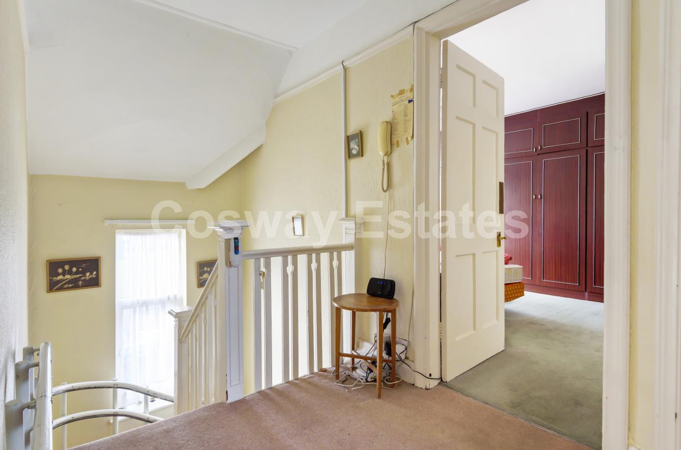 Parkside, Mill Hill